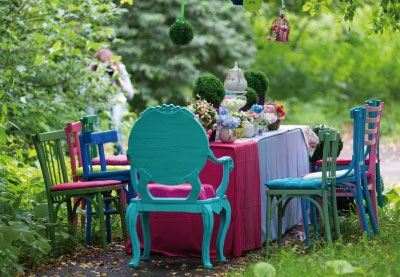 Glückwunsch - gedeckter Tisch im Garten