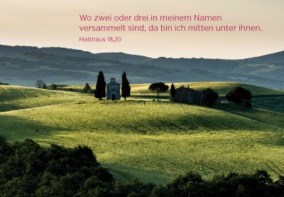 Bibeltext - Kapelle in wunderschöner, grüner Landschaft