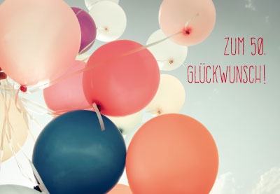 Zahlengeburtstag - bunte Luftballons am Himmel